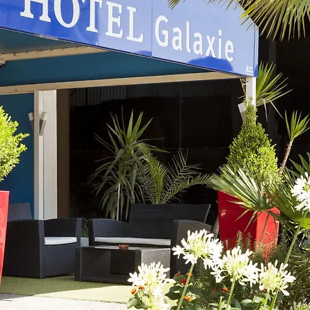 Hotell The Originals City, Galaxie, Aeroport Saint-Laurent-du-Var