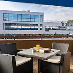 The Originals City, Galaxie, Aeroport Otel 3*