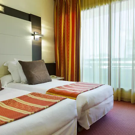 The Originals City, Galaxie, Aeroport Otel Saint-Laurent-du-Var