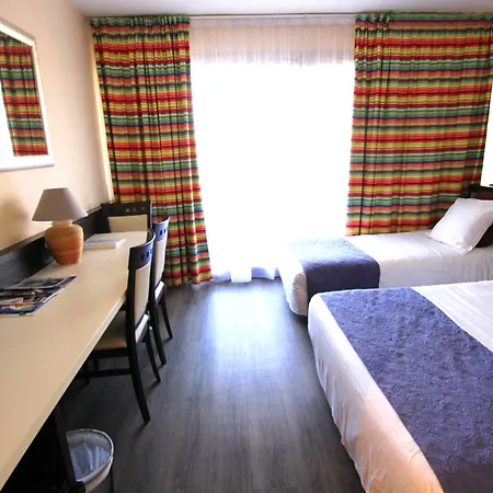 The Originals City, Galaxie, Aeroport Otel Saint-Laurent-du-Var