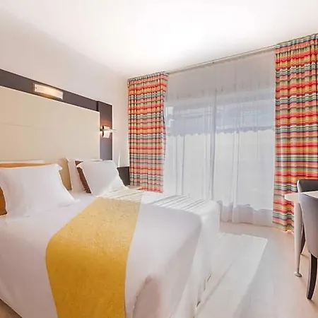 The Originals City, Galaxie, Aéroport Hotel 3*